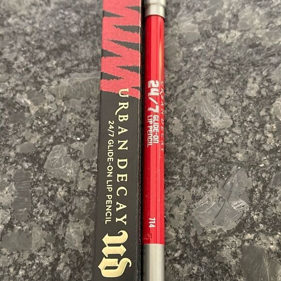 Urban Decay 24/7 Glide On Waterproof Lip Liner pick your shade lasting hydrating - Picture 3 of 10